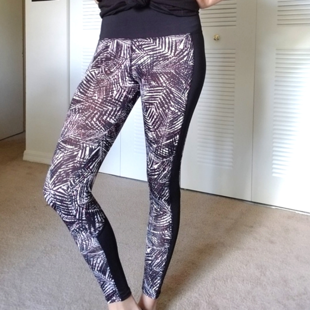 Cotton:On active 7/8 leggings Palm Leaf Print | Yoga Pants | Leggings